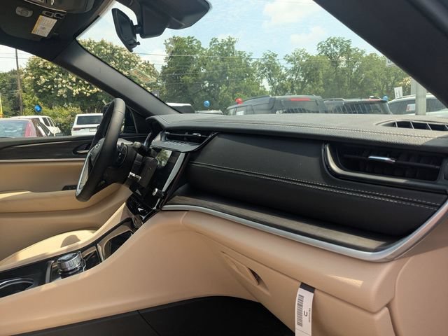 New 2026 Jeep Grand Cherokee L Limited RWD image 34