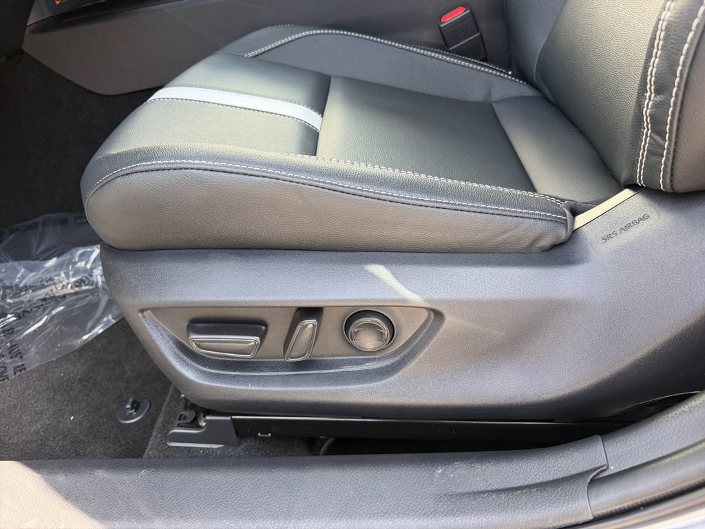 Used 2026 Toyota Camry SE w/ Convenience Package FWD image 17