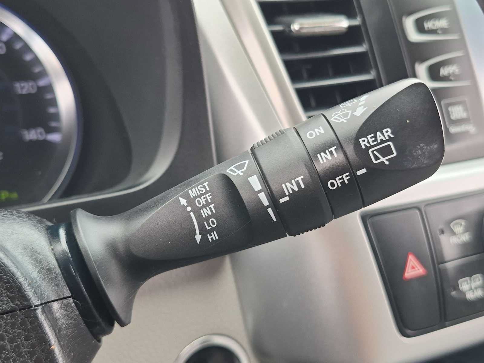 Used 2015 Toyota Highlander Limited AWD/4WD image 26