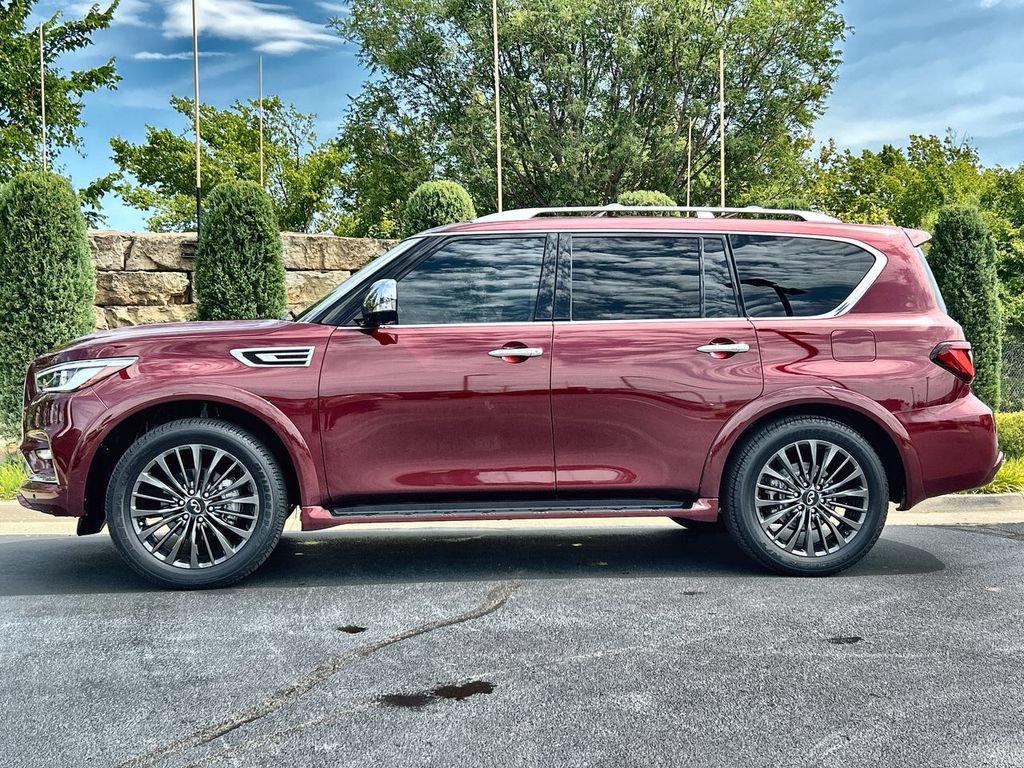 Used 2022 INFINITI QX80 Sensory w/ Cargo Package AWD/4WD image 2