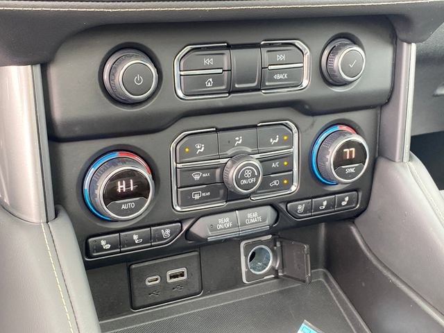 Used 2021 Chevrolet Tahoe Premier w/ Premium Package RWD image 13