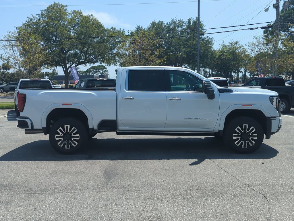 Used 2026 GMC Sierra 3500 Denali Ultimate AWD/4WD image 7