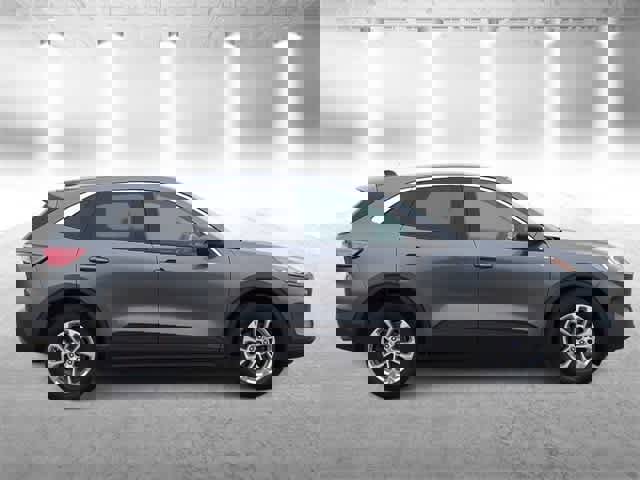 Used 2022 Ford Escape SE image 9