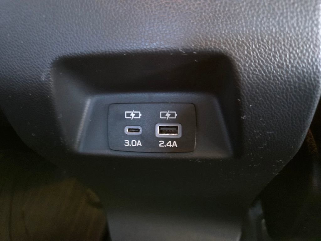 Used 2024 Subaru Crosstrek 2.0i Premium w/ Crosstrek Mirror Package AWD/4WD image 27