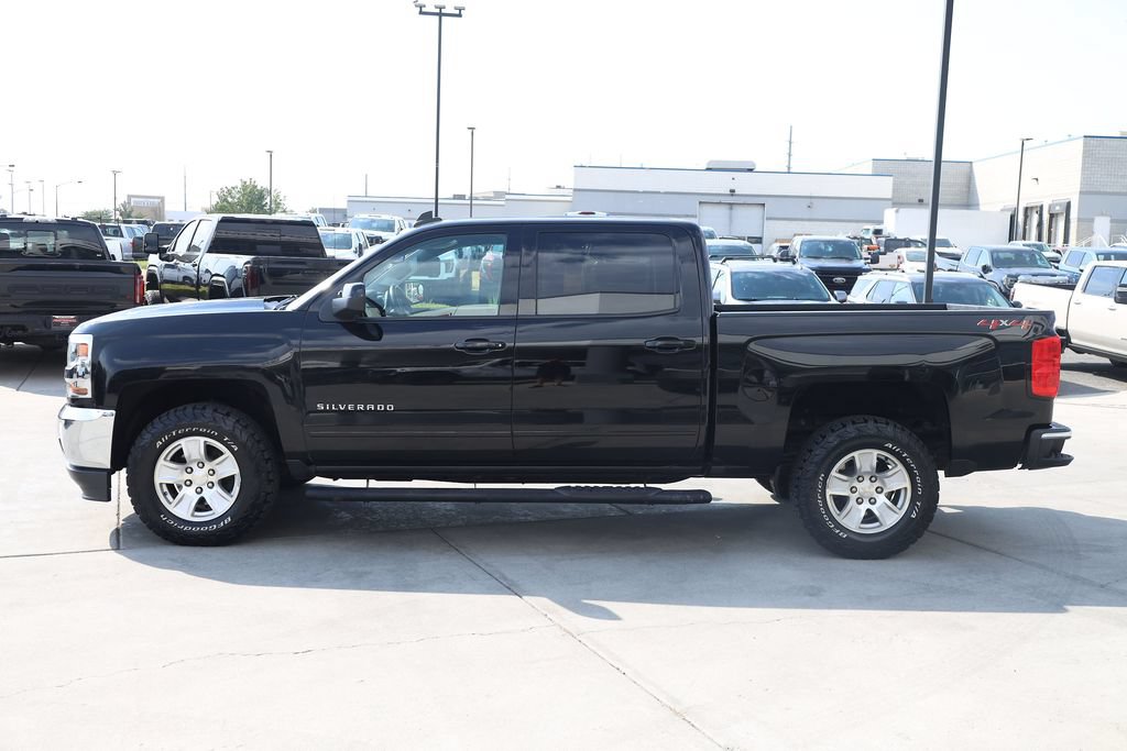 Used 2018 Chevrolet Silverado 1500 LT w/ All Star Edition AWD/4WD image 3