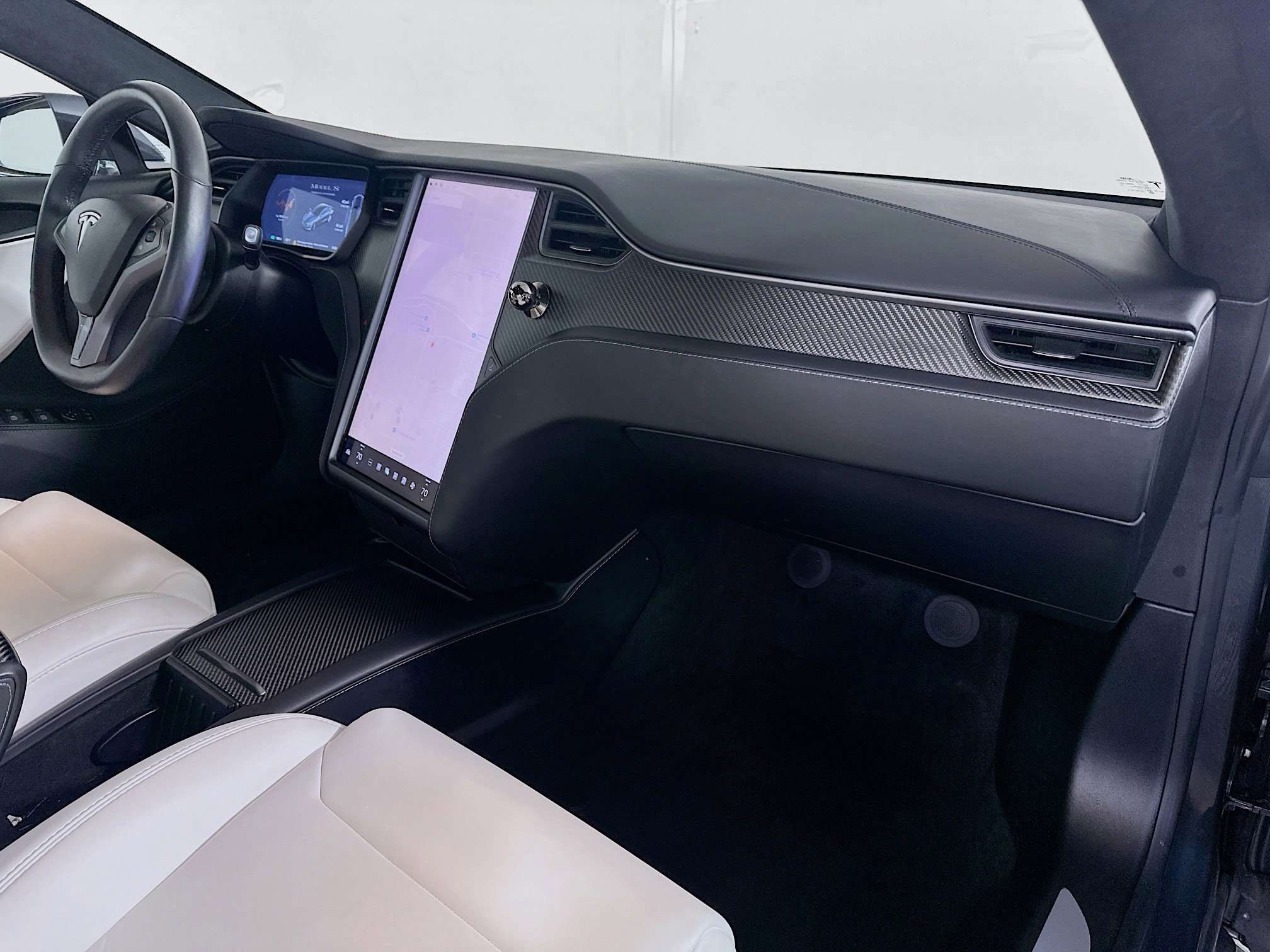 Used 2019 Tesla Model S Performance image 27