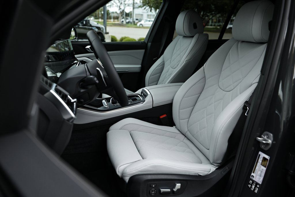 New 2026 BMW X5 xDrive40i w/ Executive Package image 21