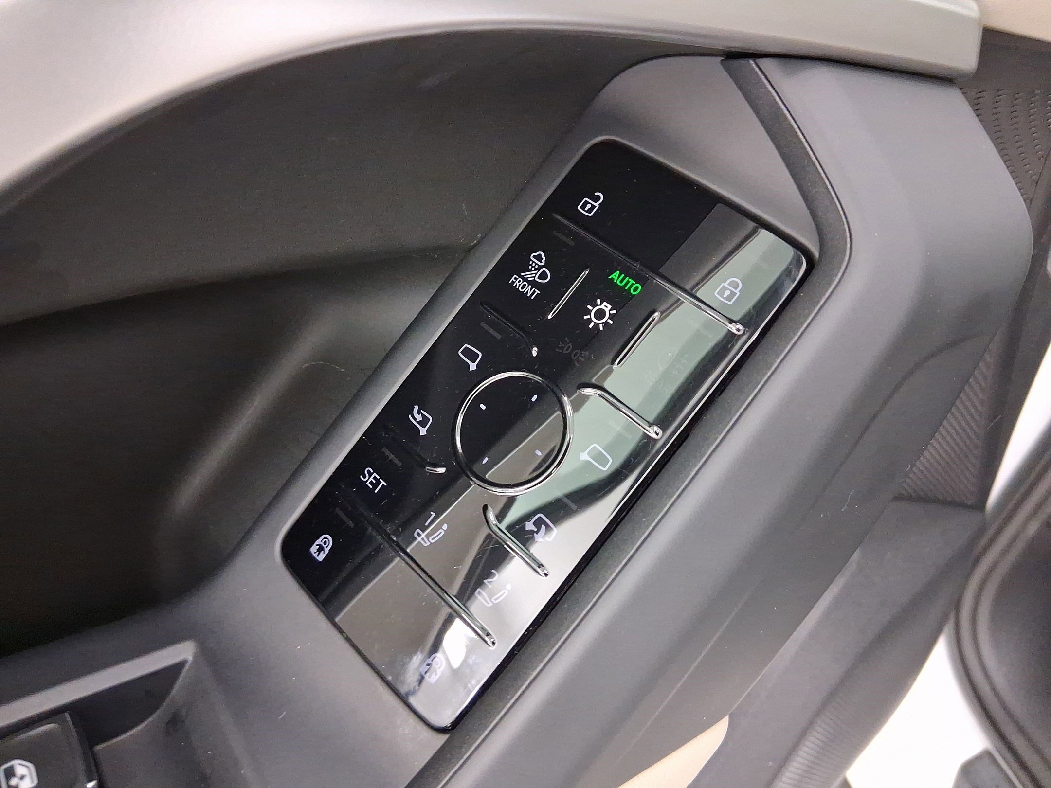 Used 2025 Audi Q5 Premium Plus w/ Premium Plus image 12