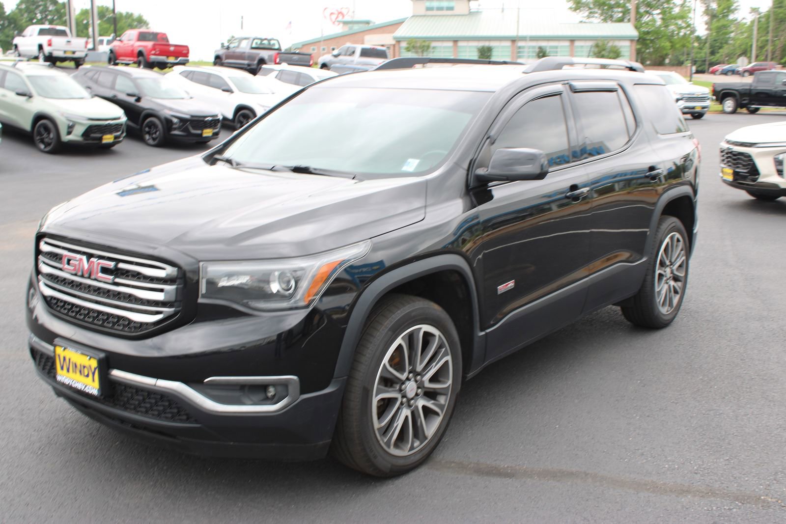 Used 2019 GMC Acadia SLT AWD/4WD image 4
