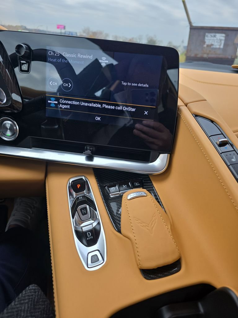 Used 2022 Chevrolet Corvette Stingray Premium Conv w/ Z51 Performance Package image 16