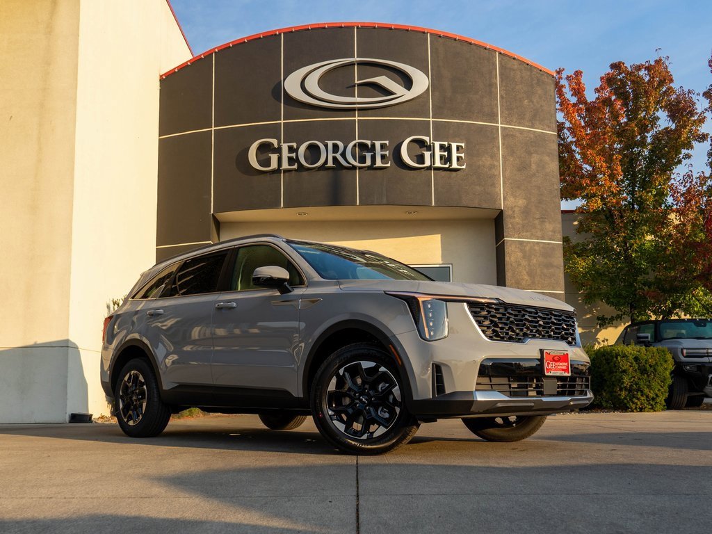 New 2026 Kia Sorento S
