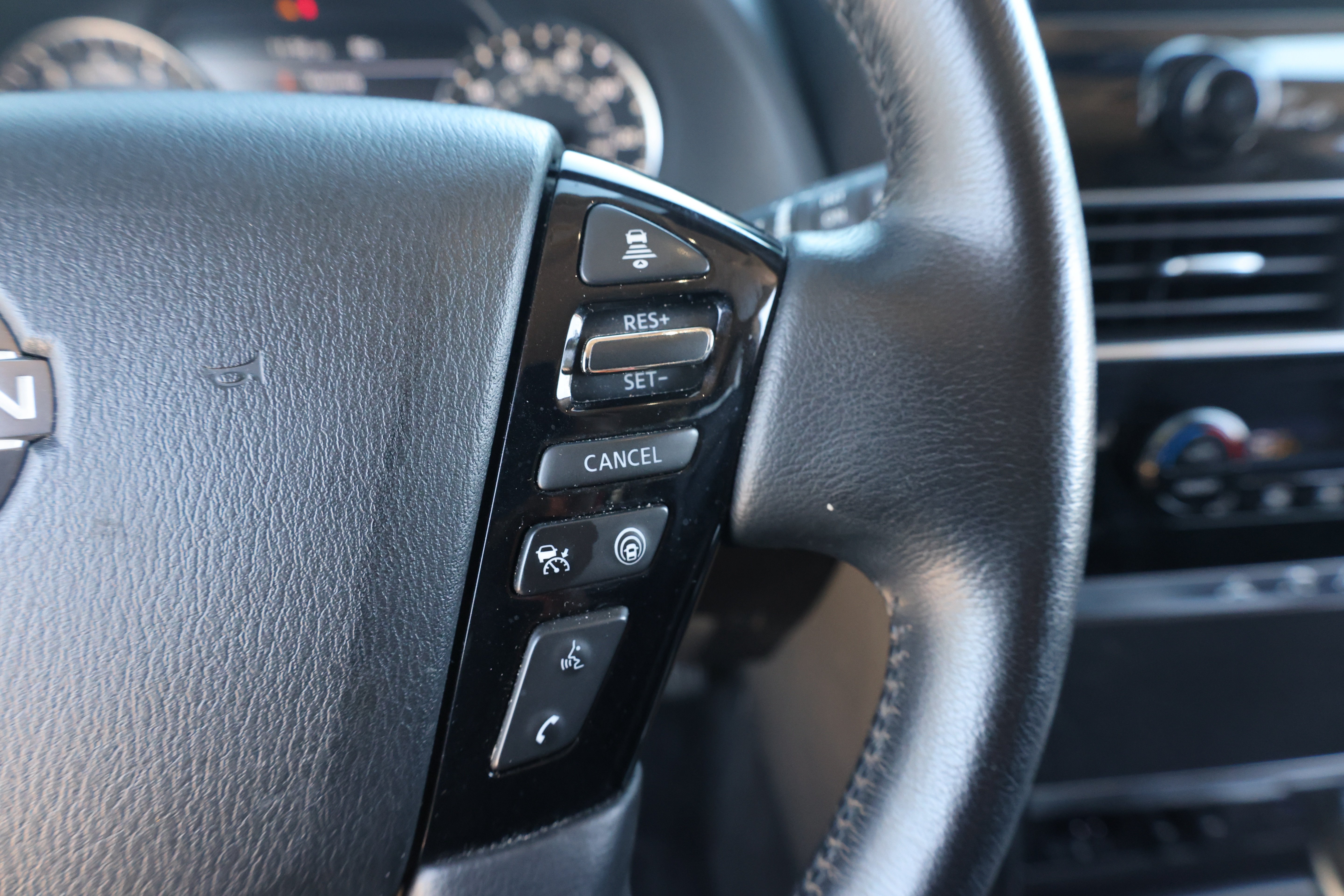 Used 2024 Nissan Armada SV RWD image 20