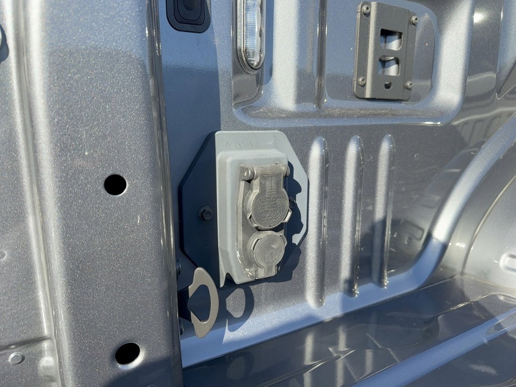 Certified 2024 Ford F350 Platinum image 9