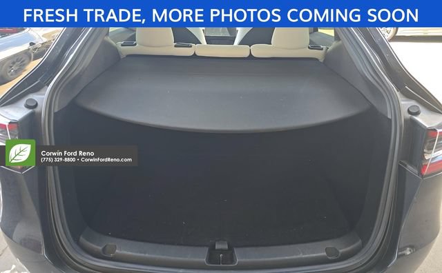 Used 2024 Tesla Model Y Long Range AWD/4WD image 18