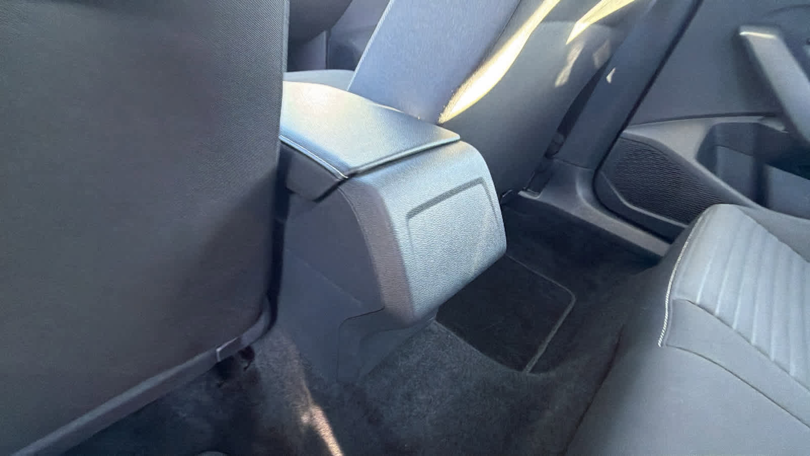 Used 2024 Volkswagen Jetta S image 25