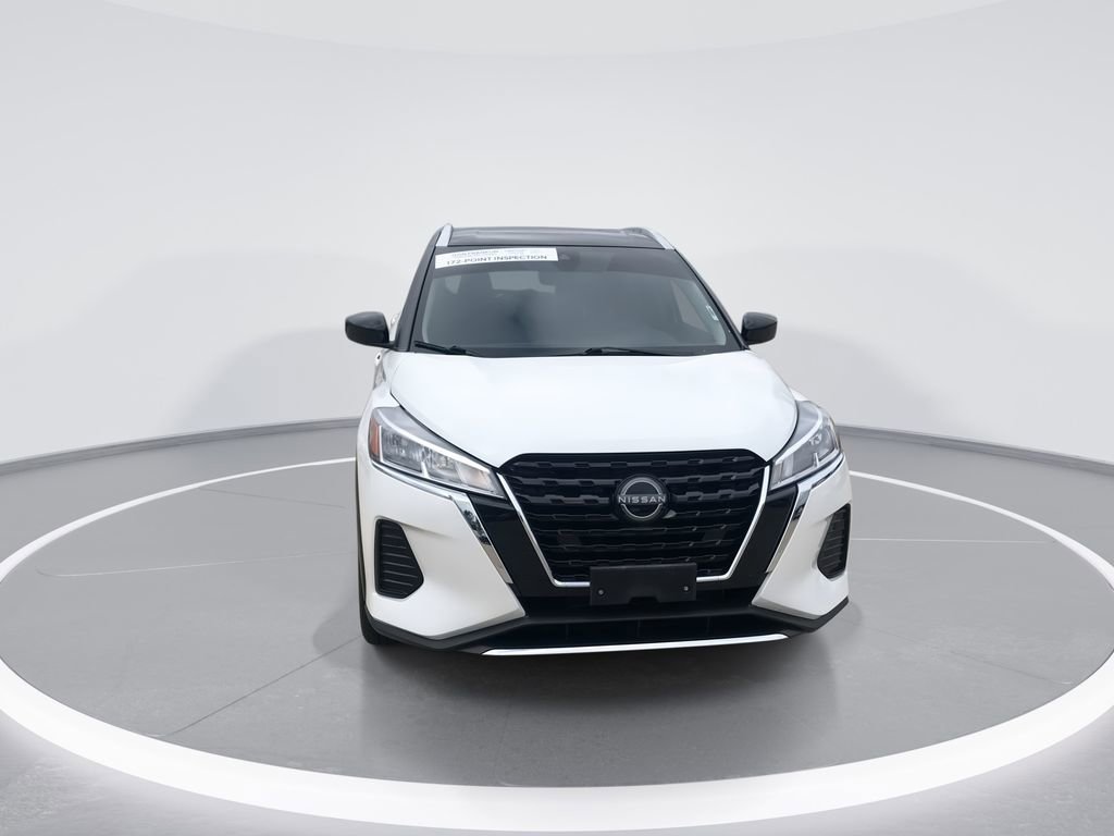 Used 2024 Nissan Kicks SV w/ Interior Electronics Package FWD image 3
