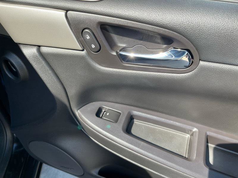 Used 2008 Chevrolet Impala SS w/ Convenience Package FWD image 46