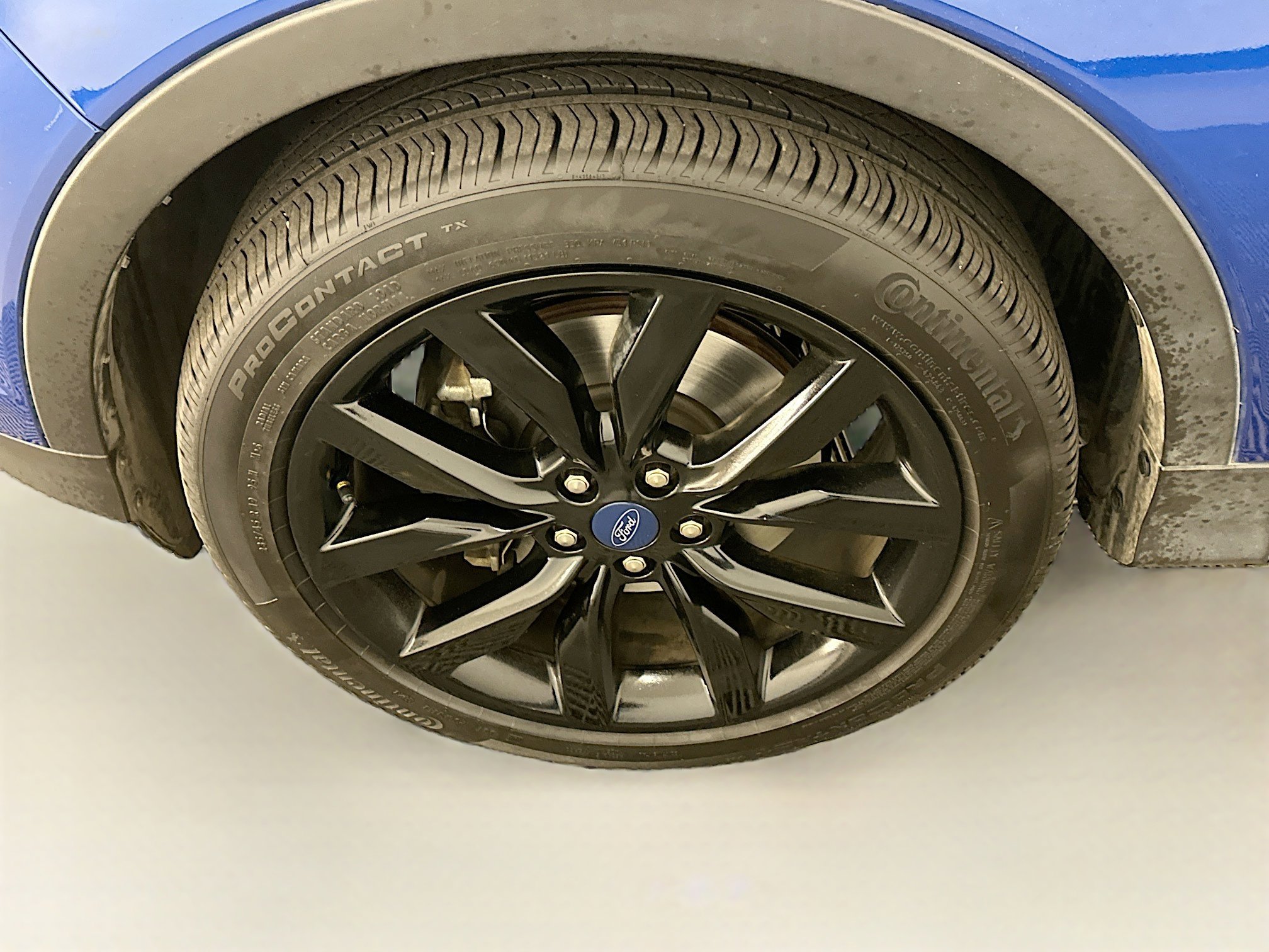 Used 2018 Ford Escape SEL w/ SEL Sport Appearance Package image 11