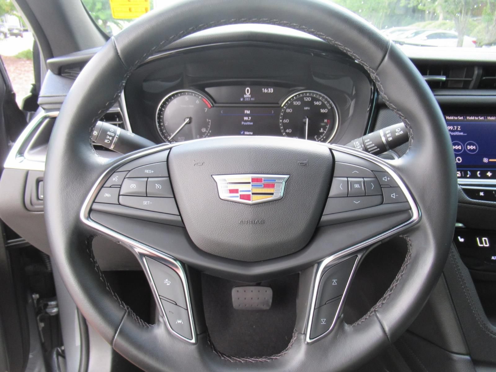 Used 2022 Cadillac XT5 Luxury AWD/4WD image 20