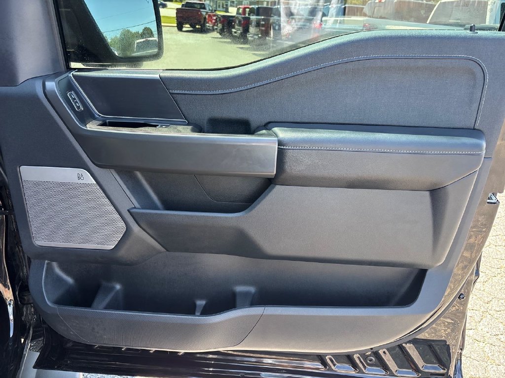 Used 2024 Ford F150 Lariat AWD/4WD image 15
