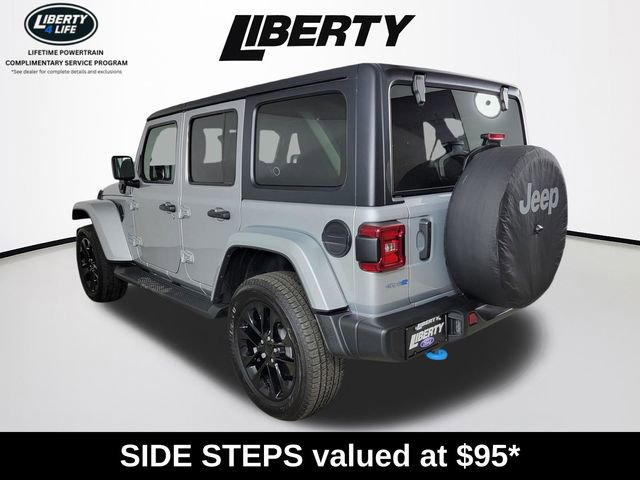 Used 2023 Jeep Wrangler Unlimited Sahara w/ Cold Weather Group AWD/4WD image 5