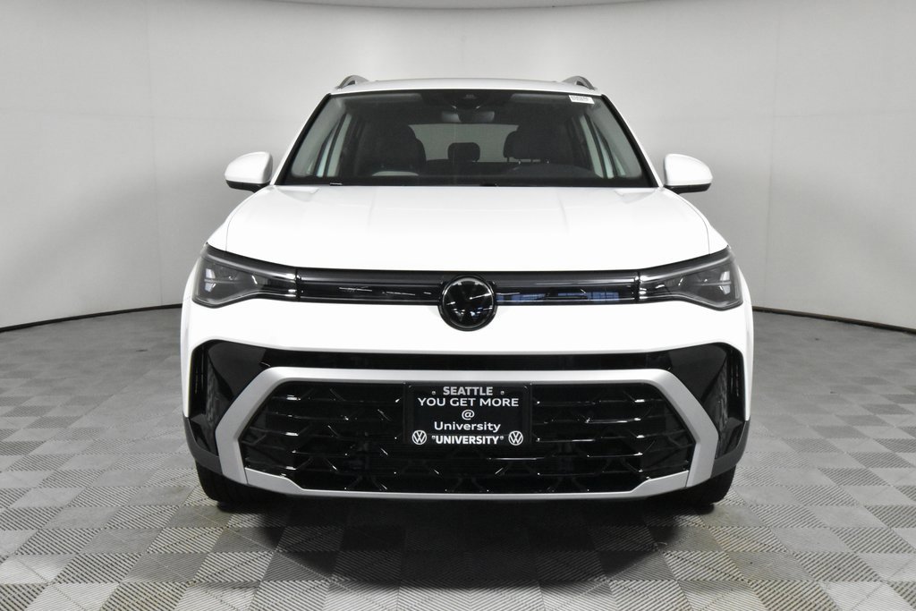 New 2025 Volkswagen Taos SEL image 2