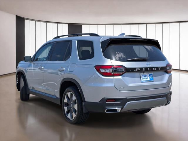 New 2026 Honda Pilot Touring image 7
