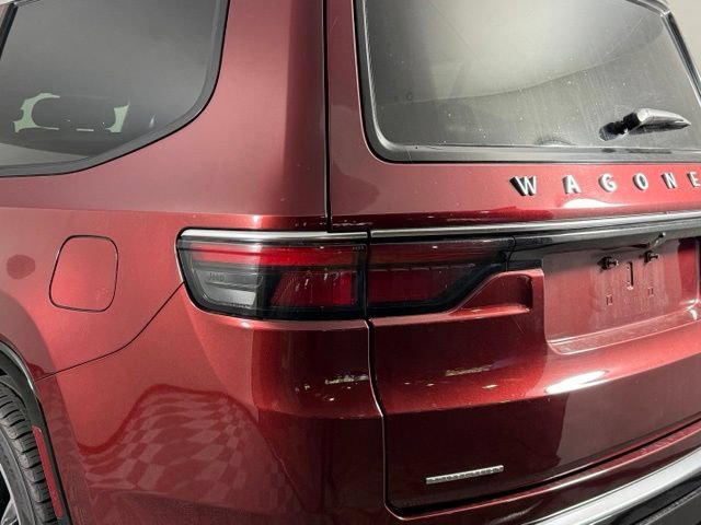 Used 2022 Jeep Wagoneer Series III w/ Premium Group I AWD/4WD image 13