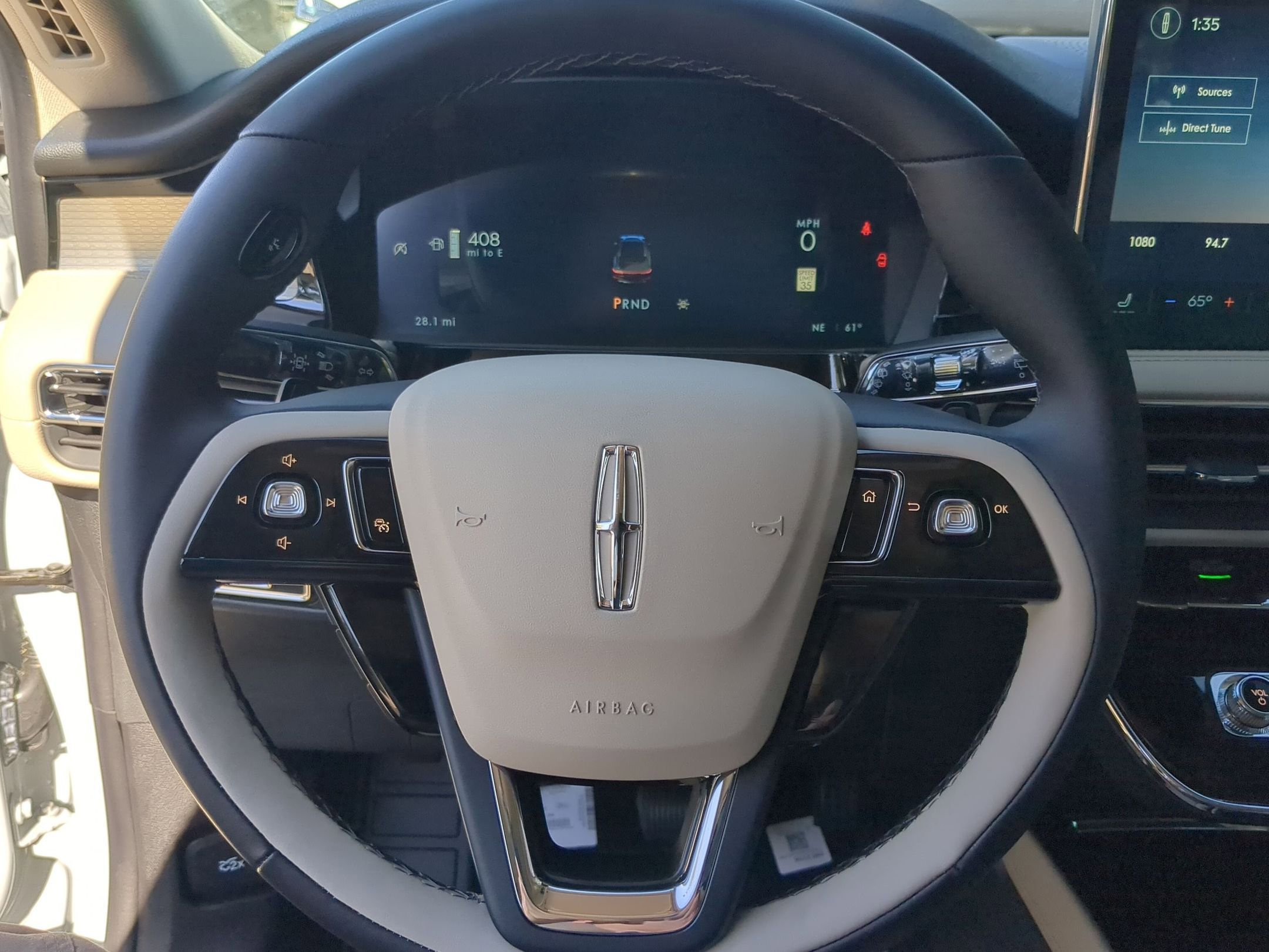 New 2026 Lincoln Corsair Premiere image 13