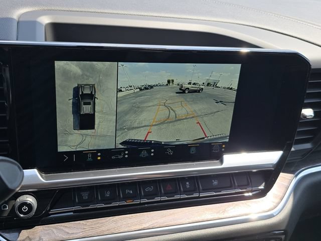 Used 2025 Chevrolet Silverado 2500 LTZ w/ LTZ Premium Package AWD/4WD image 8