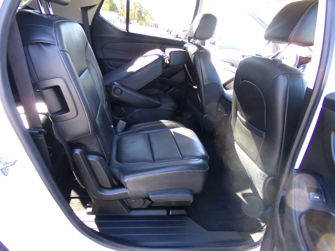 Used 2019 Chevrolet Traverse LT image 19