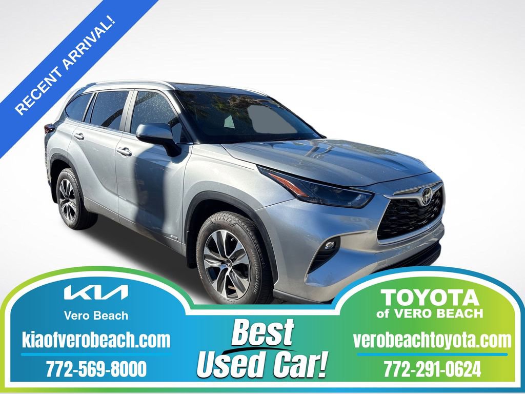 Used 2025 Toyota Highlander XLE video 1