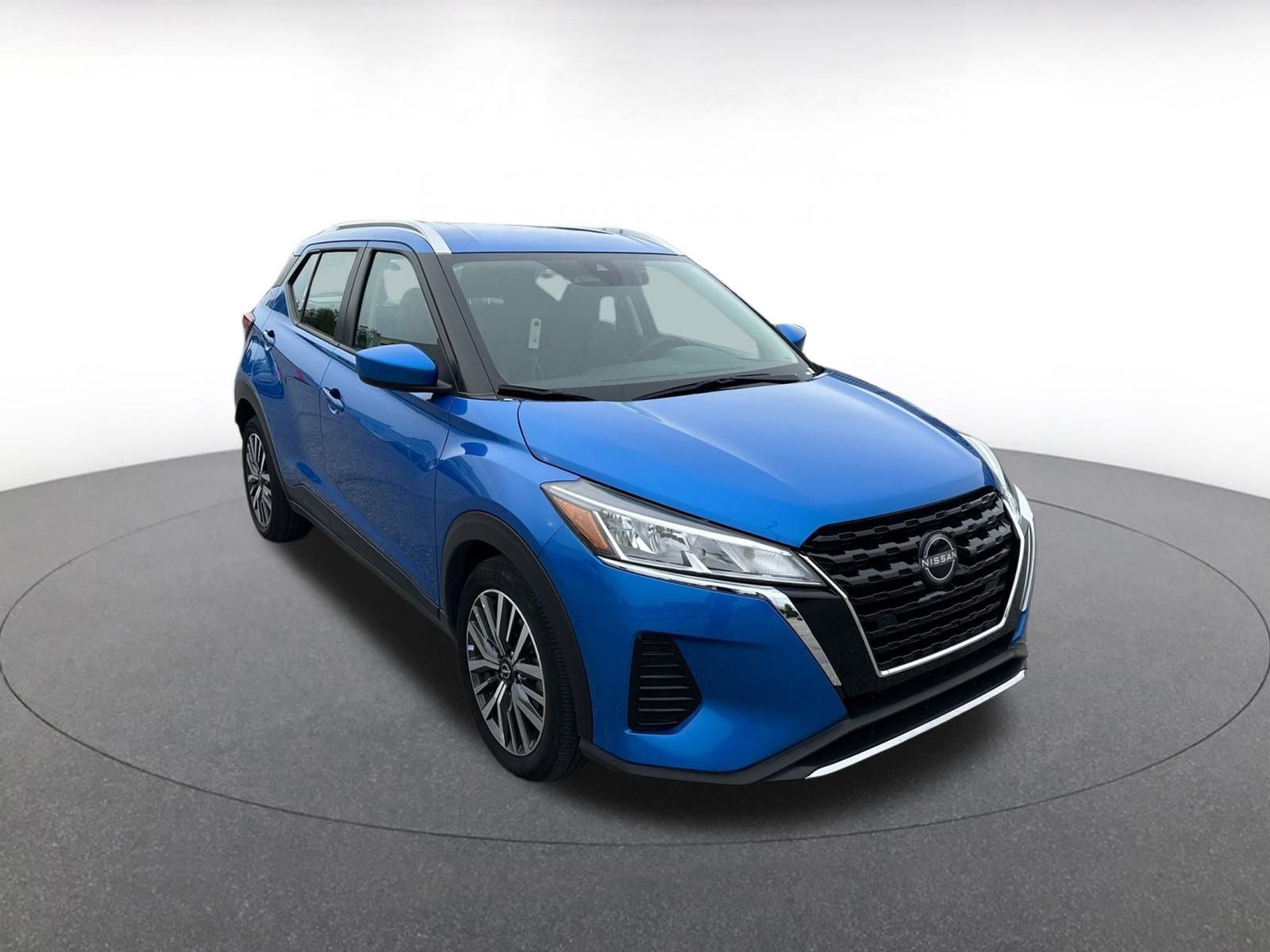 Used 2024 Nissan Kicks SV