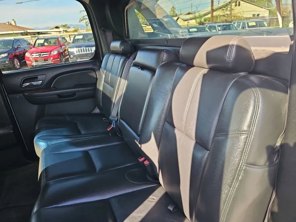 Used 2013 Chevrolet Avalanche LT w/ All-Star Edition image 41