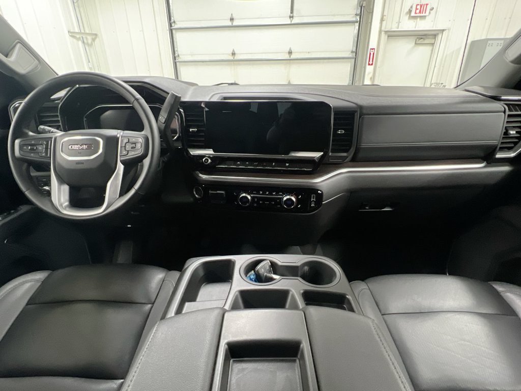 Used 2025 GMC Sierra 1500 SLT AWD/4WD image 10