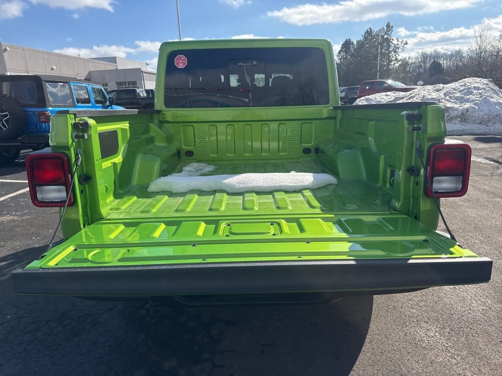 New 2025 Jeep Gladiator Sport image 46