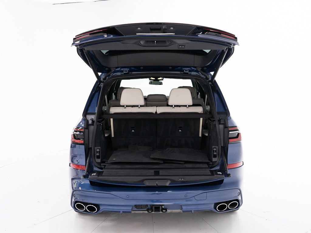 Used 2025 BMW ALPINA XB7 AWD/4WD image 46