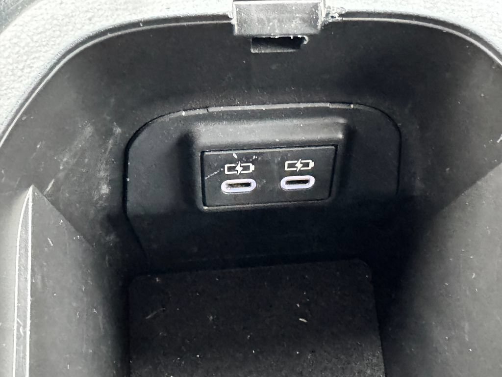 Used 2023 Toyota RAV4 XLE AWD/4WD image 28