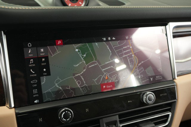 Used 2022 Porsche Macan S image 47