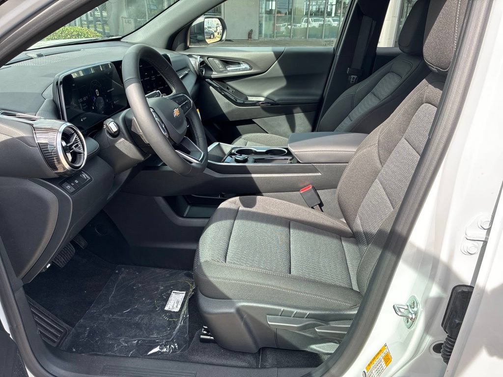 New 2027 Chevrolet Equinox LT FWD image 19