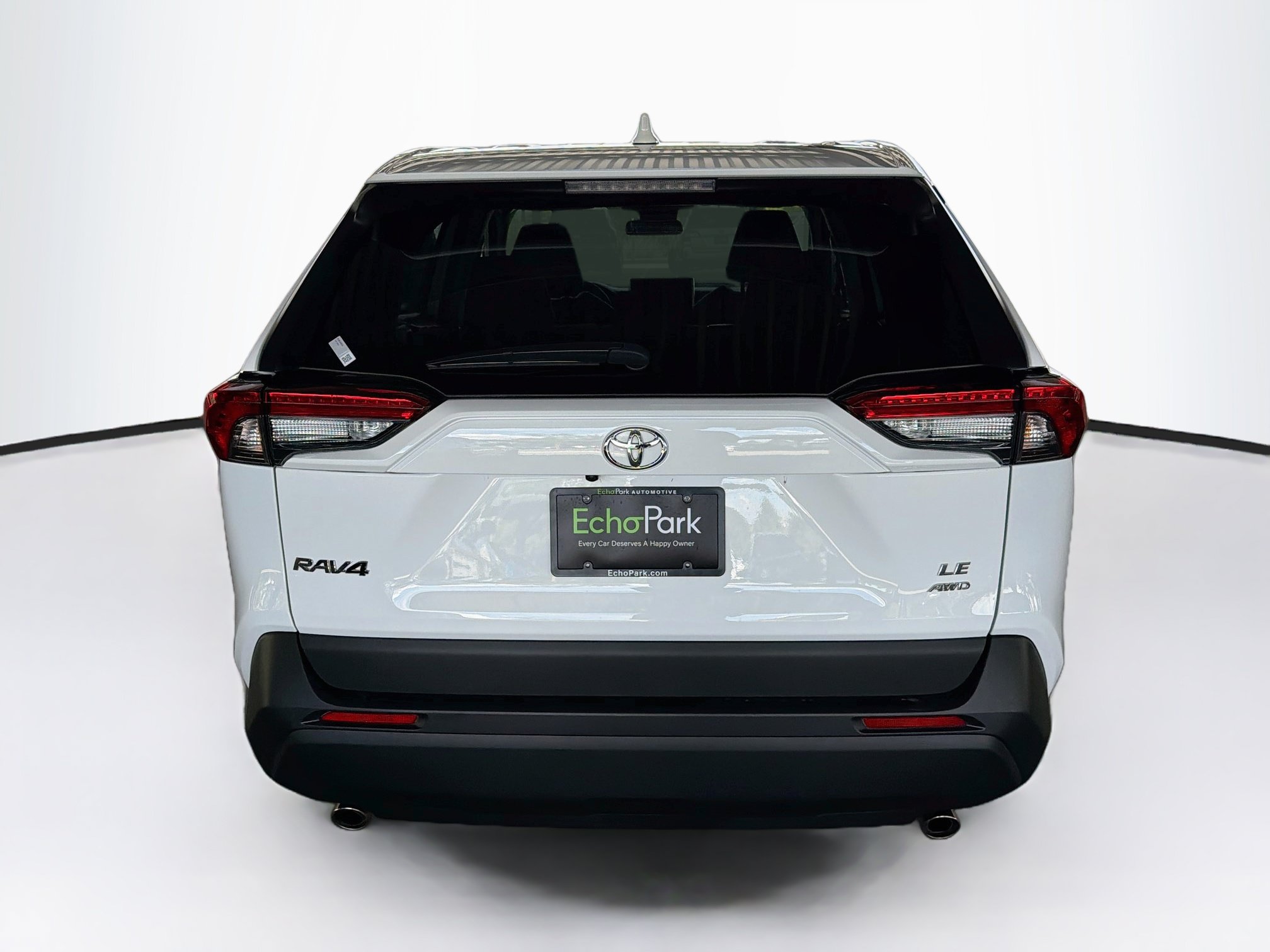 Used 2025 Toyota RAV4 LE AWD/4WD image 7