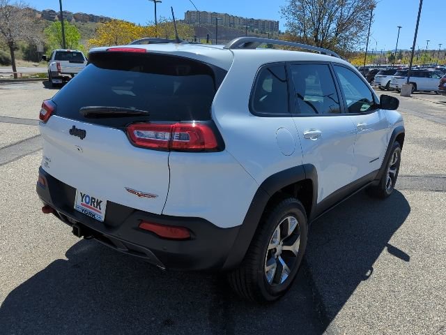 Used 2017 Jeep Cherokee Trailhawk image 4
