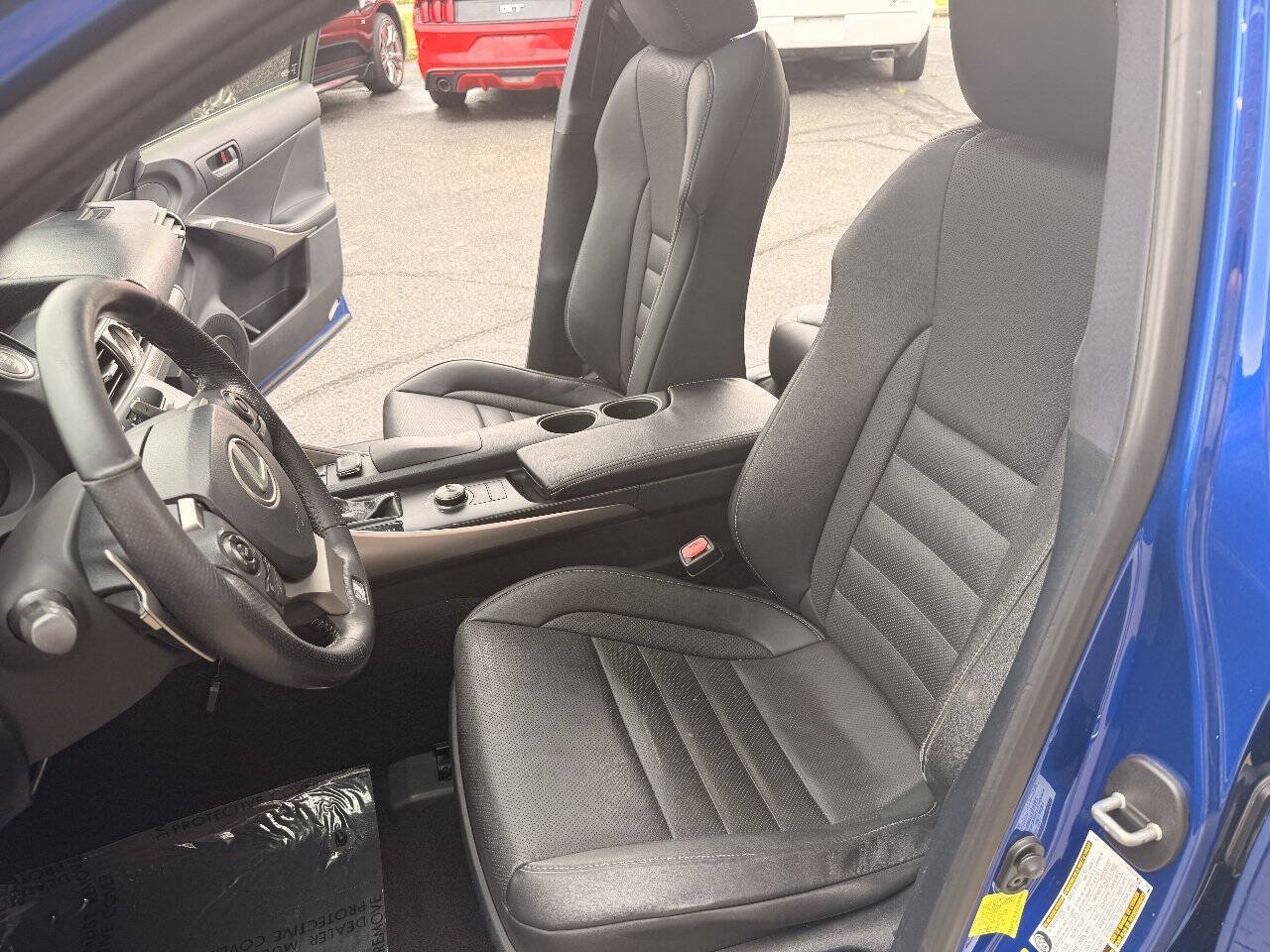 Used 2016 Lexus IS 350 w/ F Sport Package RWD image 10