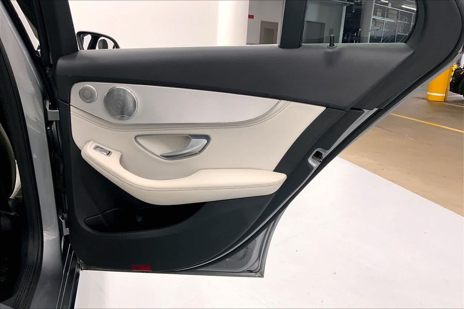 Used 2016 Mercedes-Benz C 300 Sedan image 12