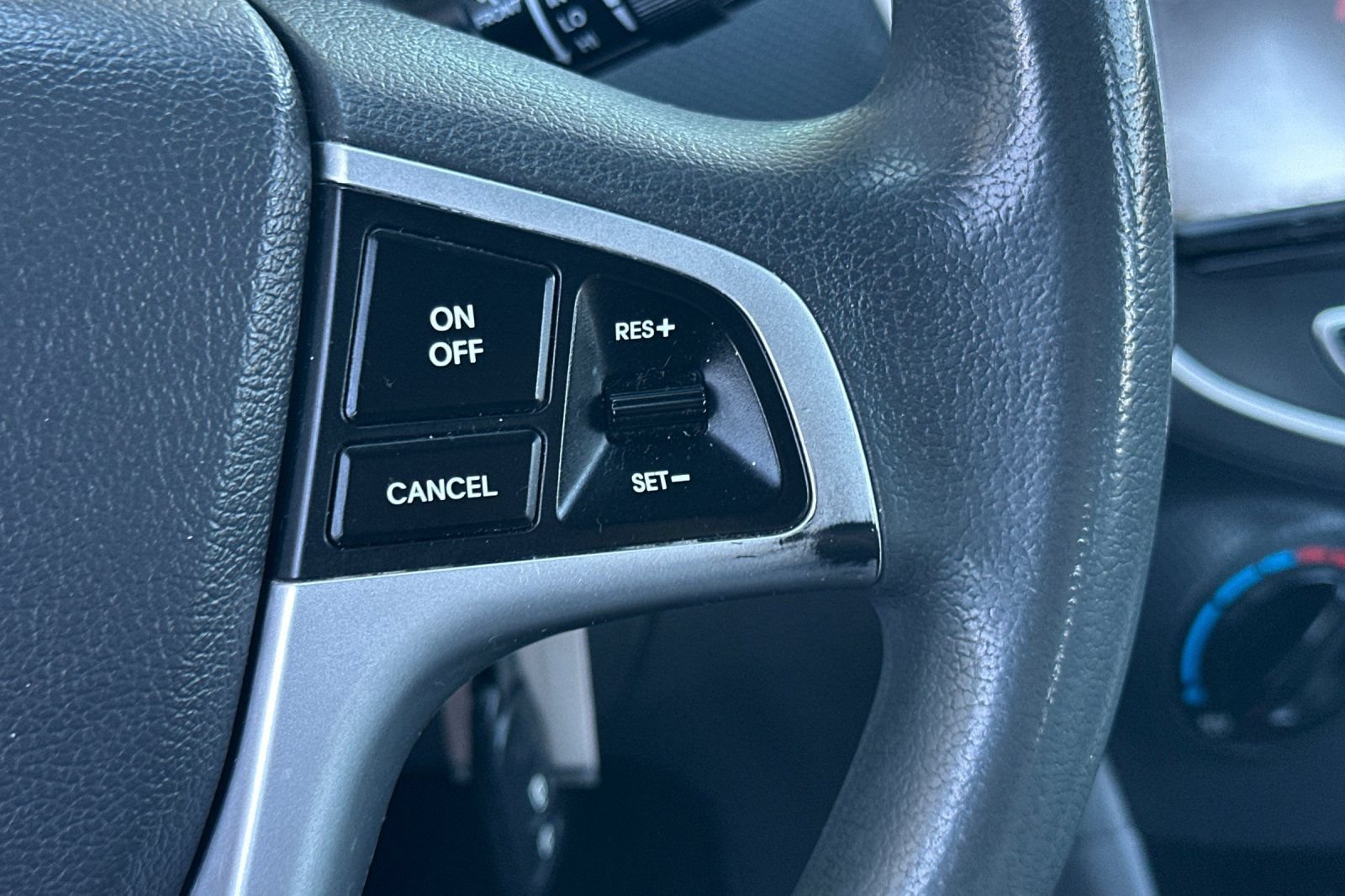 Used 2012 Hyundai Accent GS FWD image 24