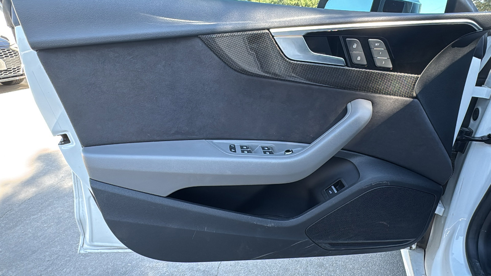 Used 2023 Audi S5 Premium w/ Convenience Package image 12