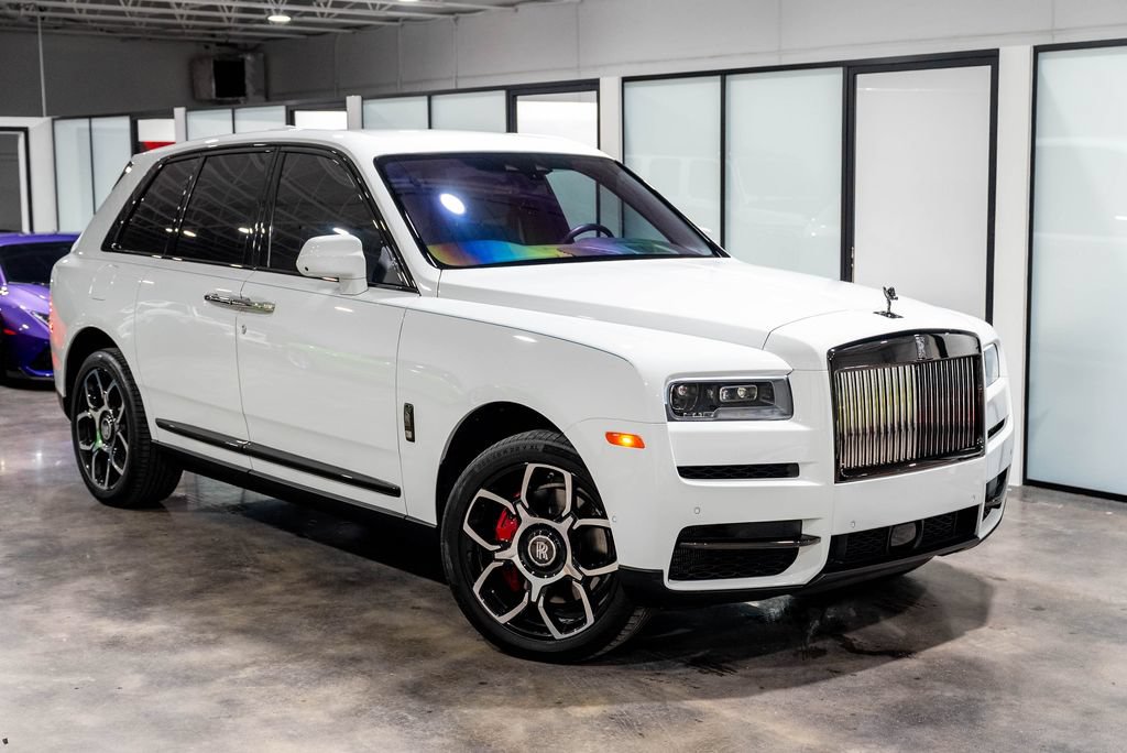 Used 2022 Rolls-Royce Cullinan Black Badge AWD/4WD image 7