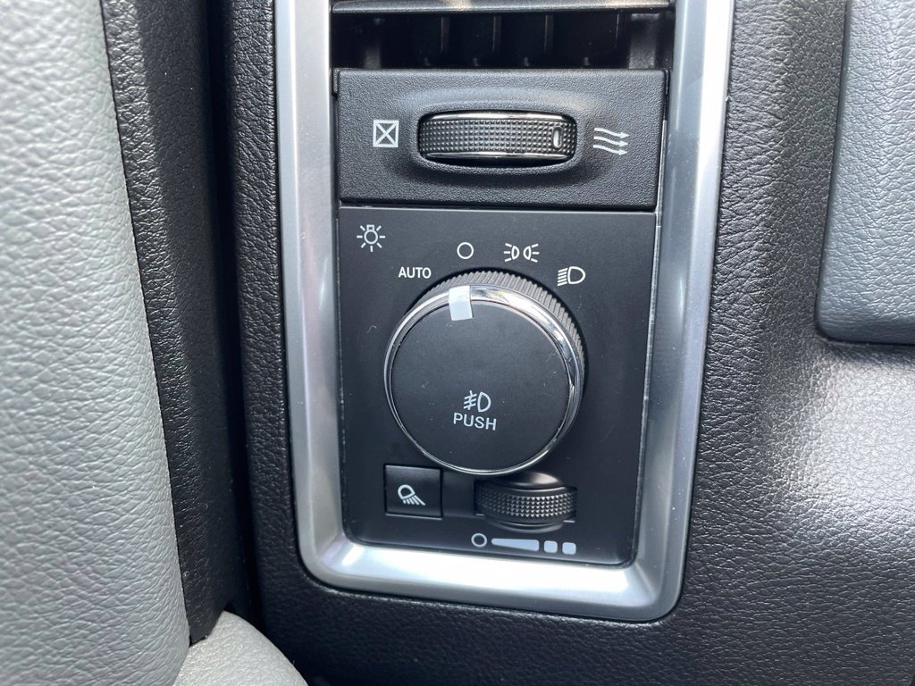 Used 2018 RAM 1500 Big Horn AWD/4WD image 13