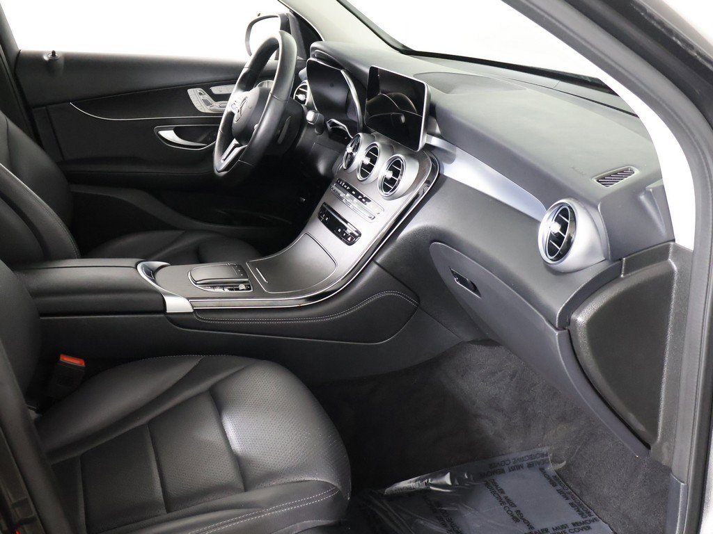 Used 2021 Mercedes-Benz GLC 300 4MATIC w/ Multimedia Package image 27