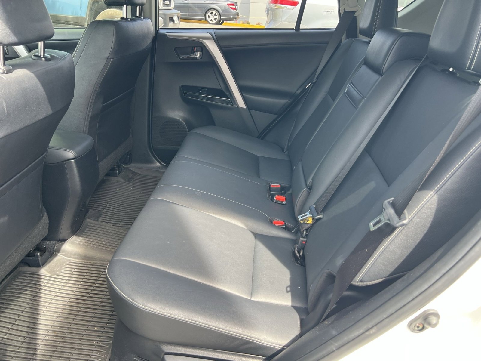Used 2017 Toyota RAV4 Limited AWD/4WD image 23